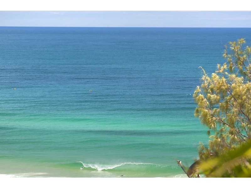 19 Ross Crescent, Sunshine Beach QLD 4567