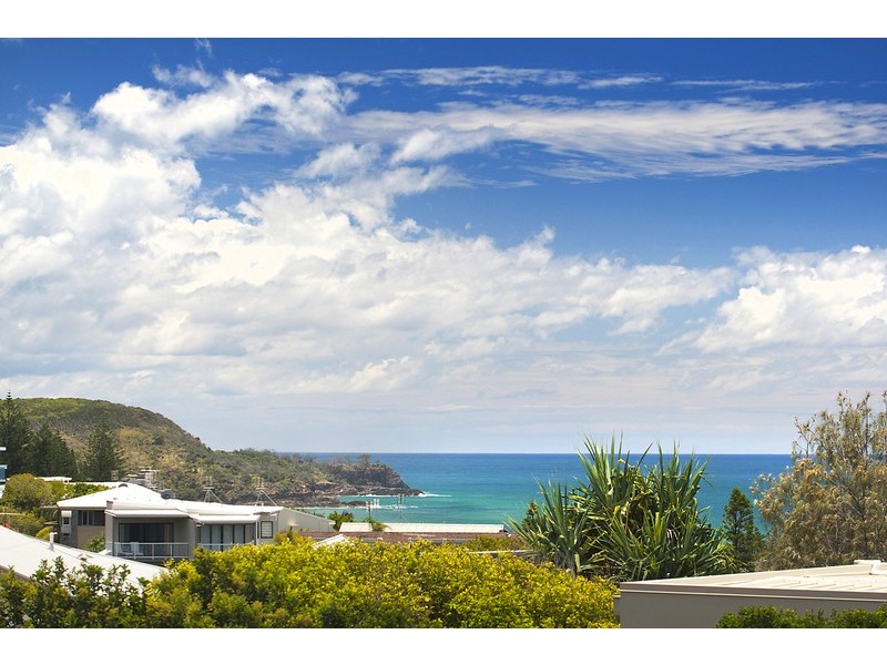 19 Ross Crescent, Sunshine Beach QLD 4567