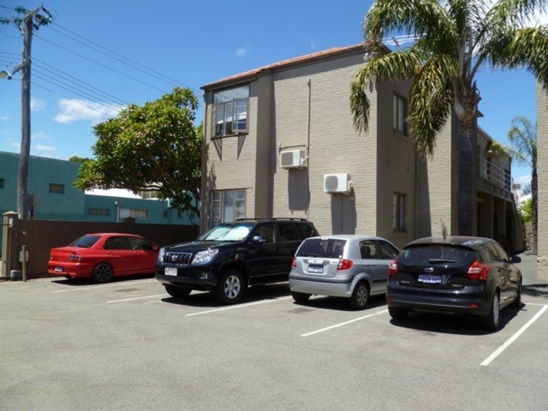 2/269 Stirling Street, Perth WA 6000