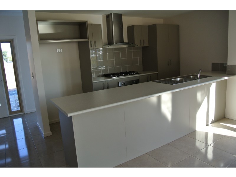 81 Baynton Drive, Baynton WA 6714