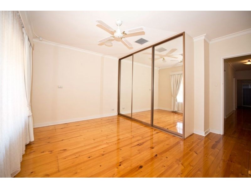 26 Deepdene Avenue, Mitchell Park SA 5043
