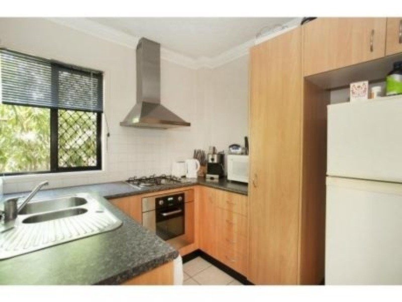4/327 Boundary Street, Spring Hill QLD 4000