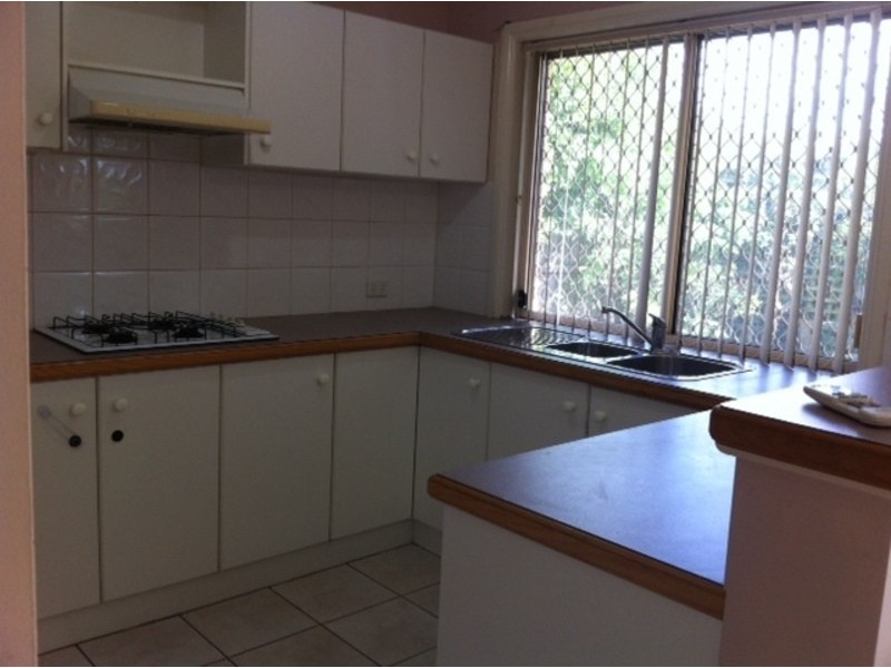 Fairfield West NSW 2165