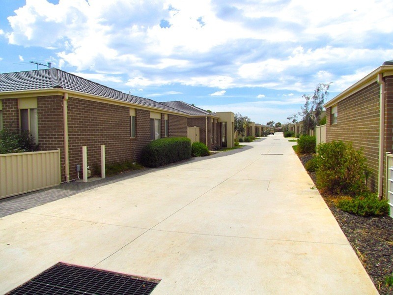 Melton South VIC 3338