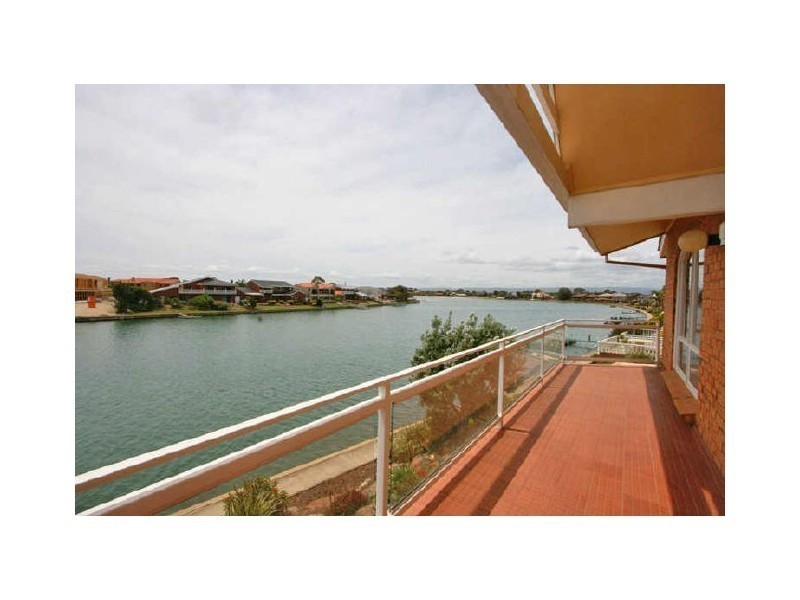 8/6 Sunrise Court, West Lakes SA 5021