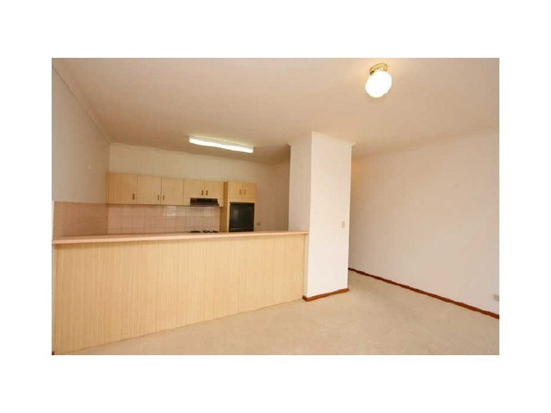 8/6 Sunrise Court, West Lakes SA 5021