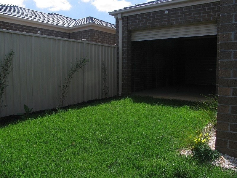 Melton South VIC 3338