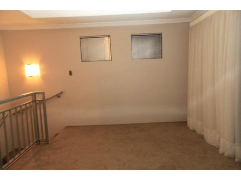15 Sarus Rise, Gwelup WA 6018