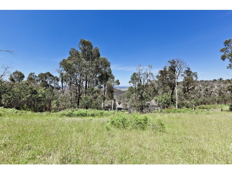 525 Coombs Road, Kinglake West VIC 3757