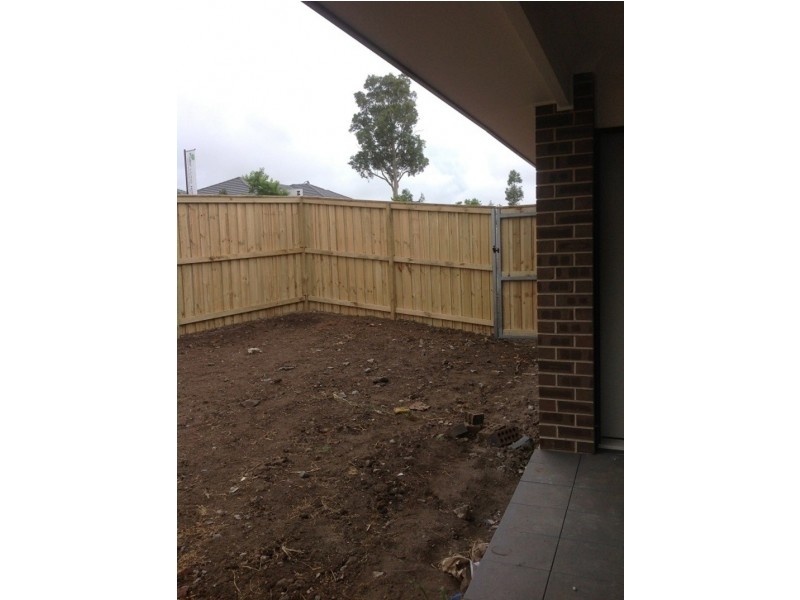 2 Redgum Circuit, Aberglasslyn NSW 2320