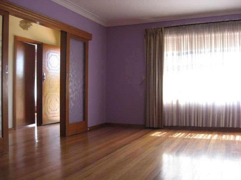 6 Kenross Court, Braybrook VIC 3019