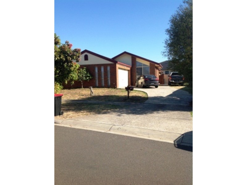 22 Longhurst Crescent, Hillside VIC 3037