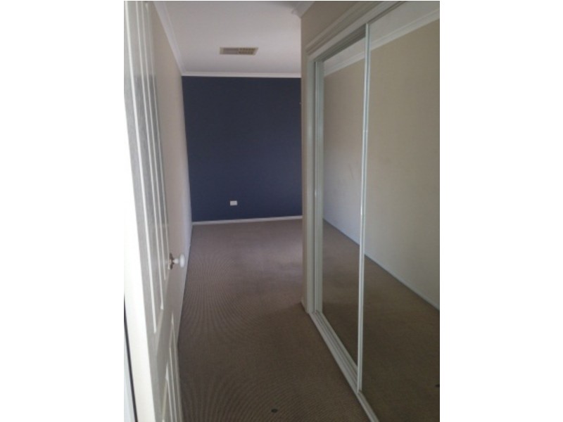 22 Longhurst Crescent, Hillside VIC 3037