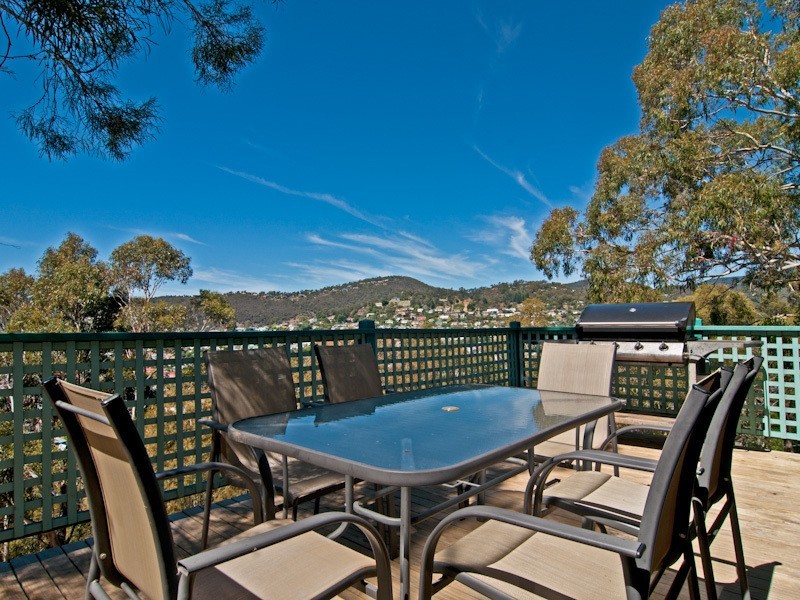 36 Liverpool Crescent, West Hobart TAS 7000