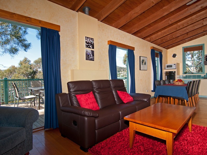 36 Liverpool Crescent, West Hobart TAS 7000