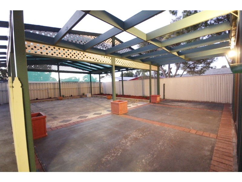 11 McCartney Street, Morphett Vale SA 5162