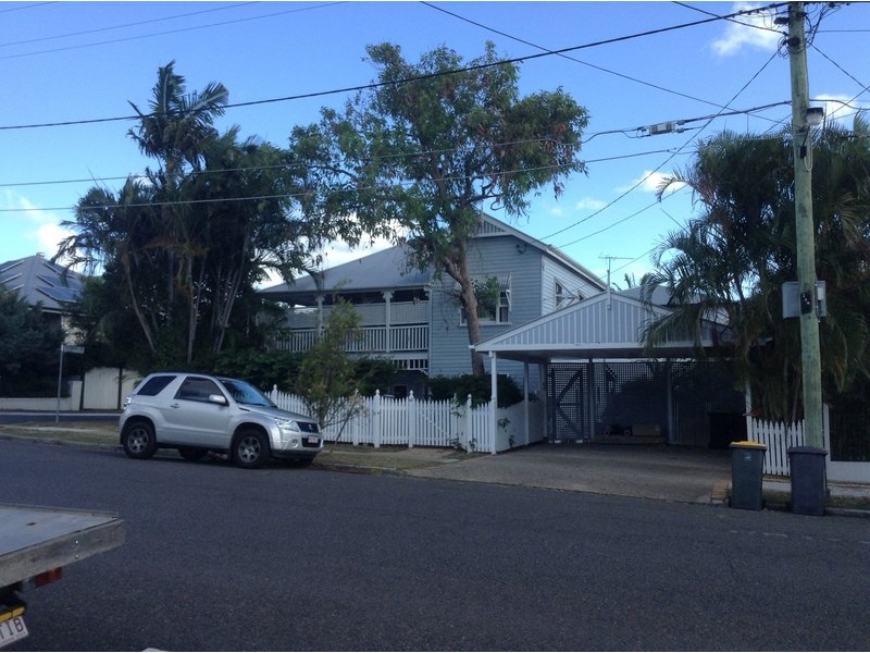 68 Lindsay Street, Hawthorne QLD 4171