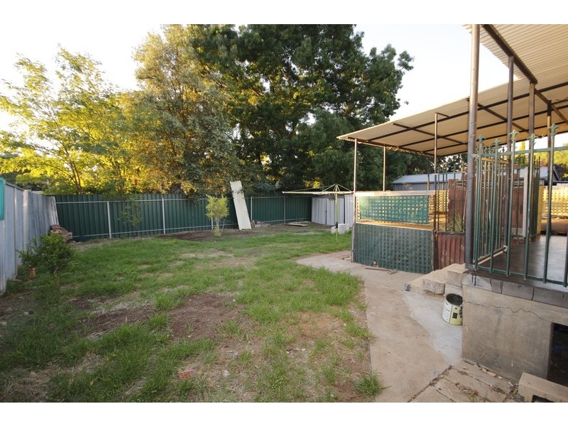 8 Nottingham Crescent, Valley View SA 5093