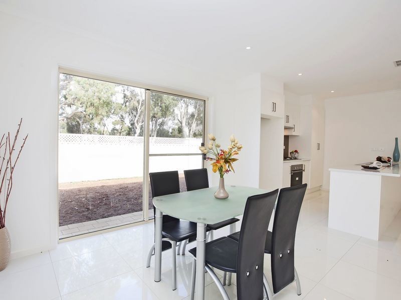 2/183  Martins Road, Parafield Gardens SA 5107