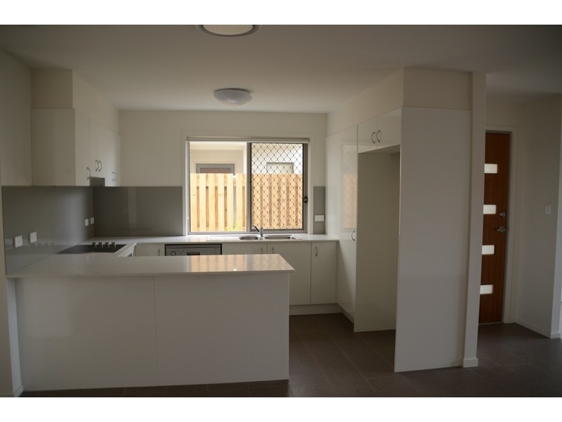 22 La Savina Drive, Coombabah QLD 4216