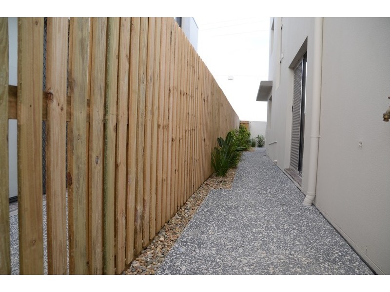 22 La Savina Drive, Coombabah QLD 4216