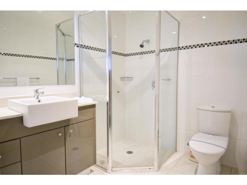 1602/18 Cypress Avenue, Surfers Paradise QLD 4217