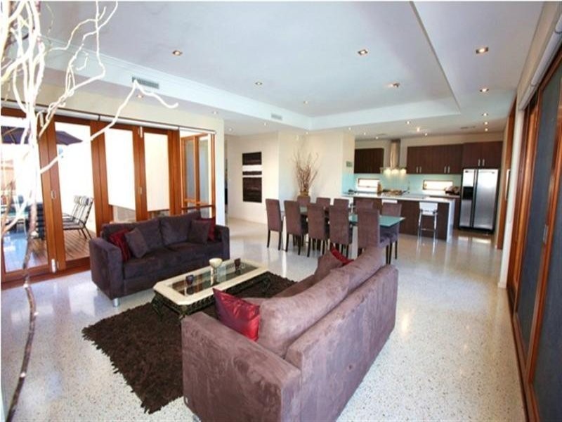 6 Driftwood Avenue, Karrinyup WA 6018