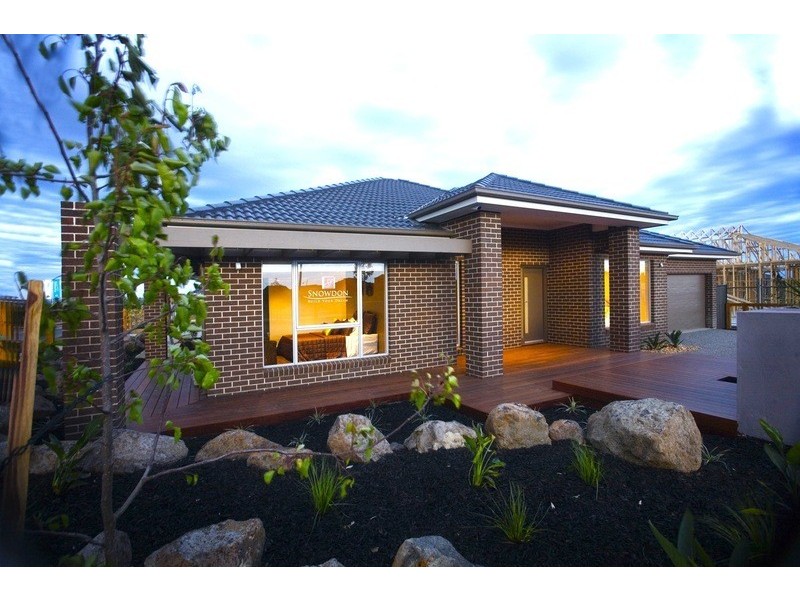 19 Sienne Way, Pakenham South VIC 3810