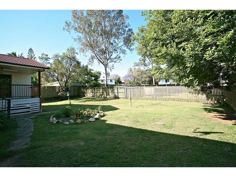 112 Old Ipswich Rd, Riverview QLD 4303