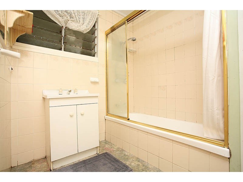 112 Old Ipswich Rd, Riverview QLD 4303