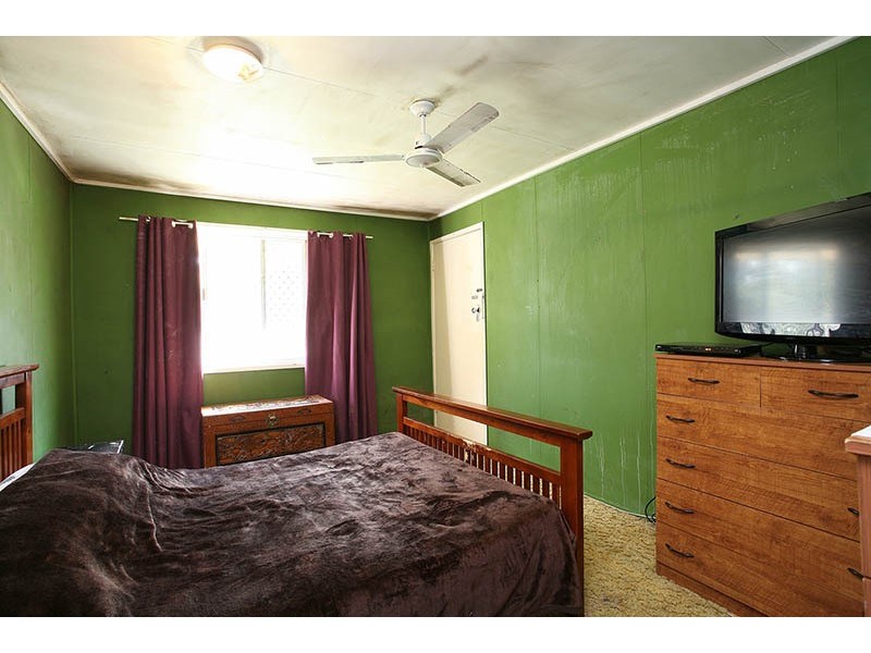 112 Old Ipswich Rd, Riverview QLD 4303
