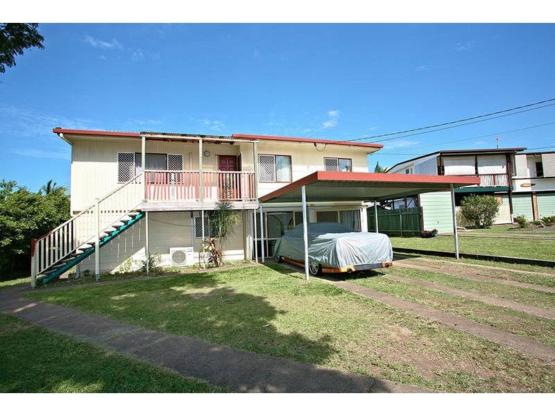 9 Greenwood St, Kingston QLD 4114