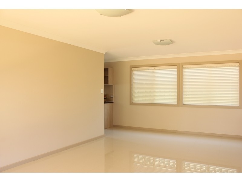 33 Feramin Ave, Whalan NSW 2770