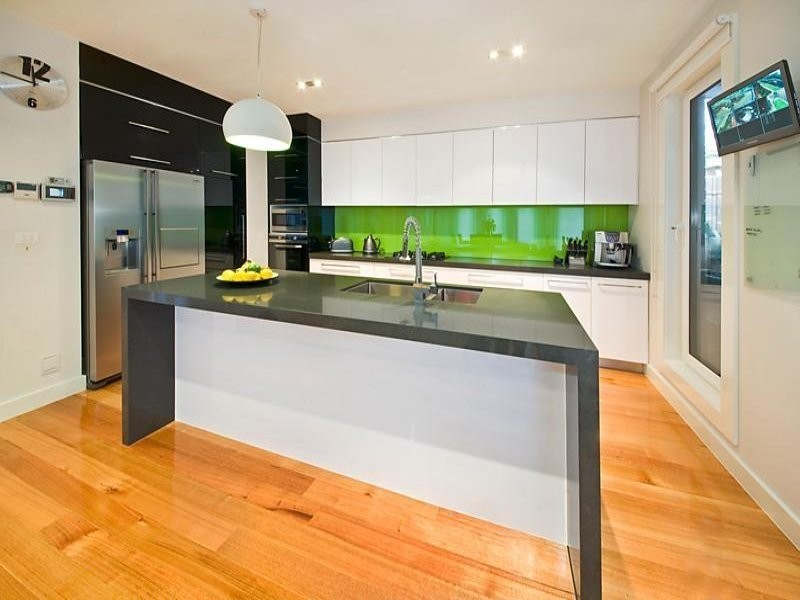 5 Summit Avenue, Hampton East VIC 3188