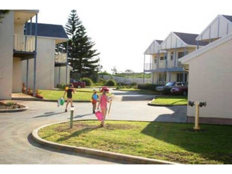 11/23  Robinson Street, Anna Bay NSW 2316