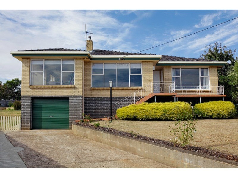 2 Ash Court, Devonport TAS 7310