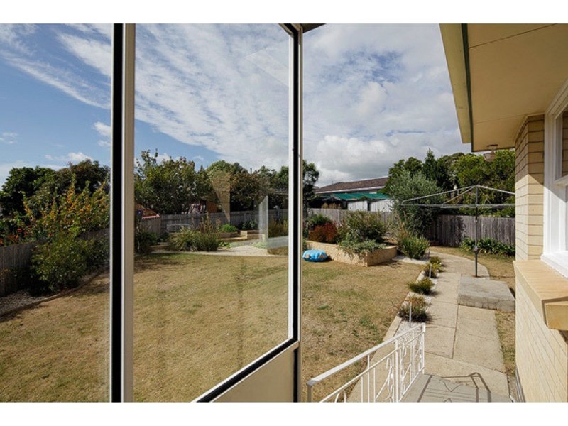 2 Ash Court, Devonport TAS 7310