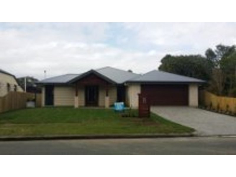 27 Hendy Street, Woodford QLD 4514