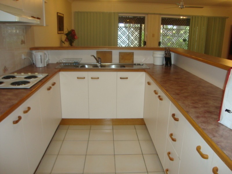 2/4 Tranquility Crescent, Bongaree QLD 4507