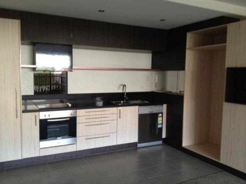 2/6 Crefden Street, Maidstone VIC 3012