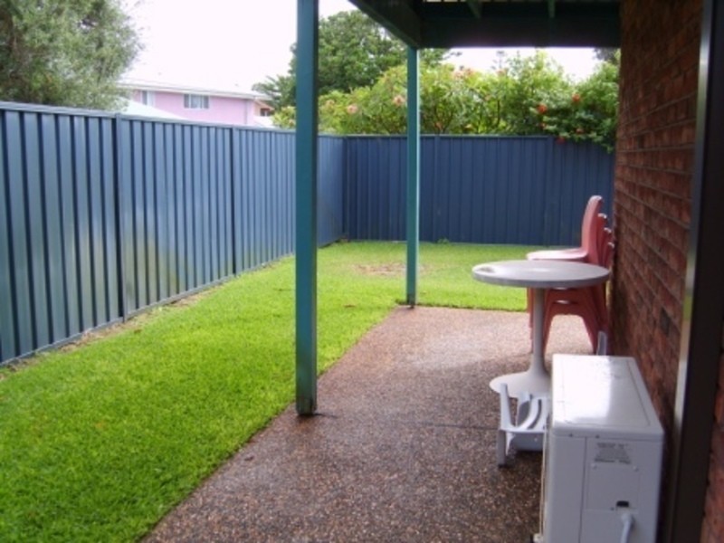 2/4 Fitzroy St, Anna Bay NSW 2316