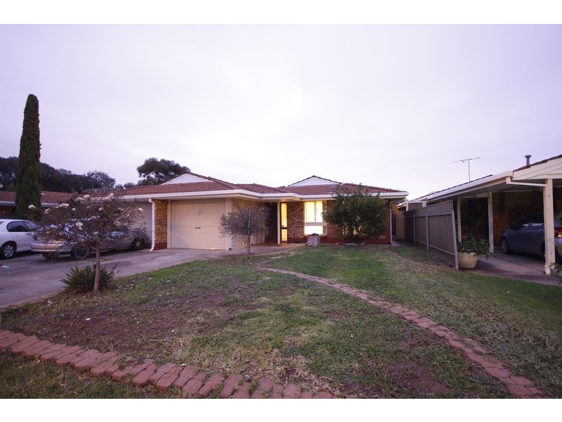 4/6 Grevillia Drive, Parafield Gardens SA 5107