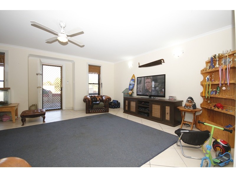 11A Beach Rd, Goolwa Beach SA 5214