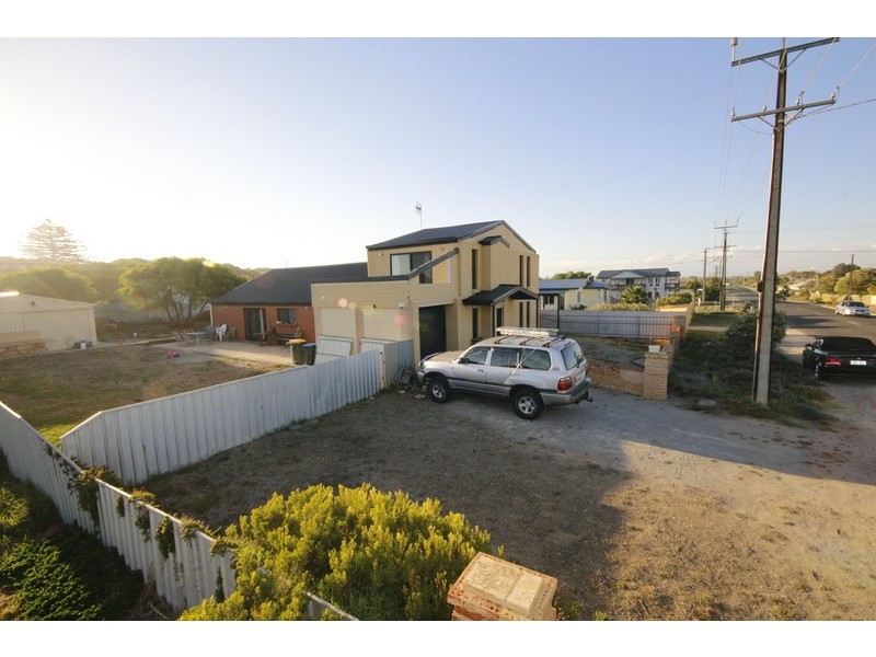 11A Beach Rd, Goolwa Beach SA 5214