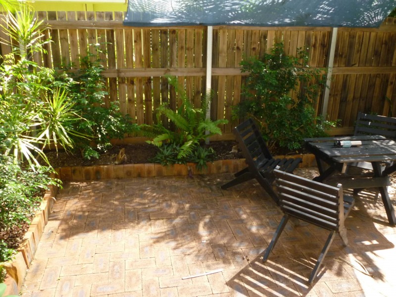 3/406 The Esplanade, Torquay QLD 4655