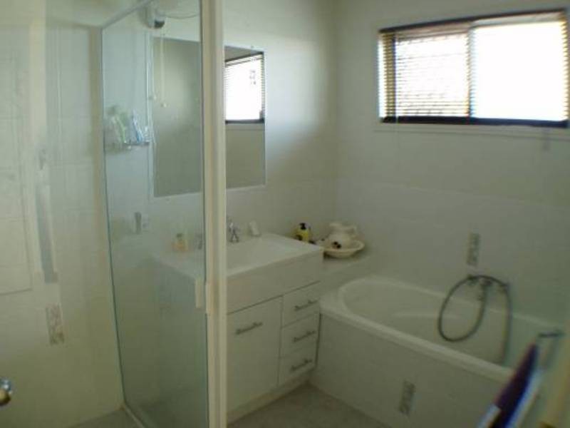 5 Pennant Drive, Point Vernon QLD 4655