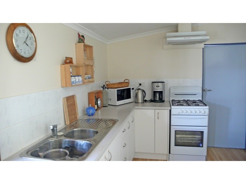 16 Bertie Street, Guildford WA 6055