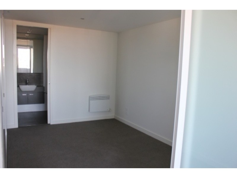 32/17 Eucalyptus Drive, Maidstone VIC 3012