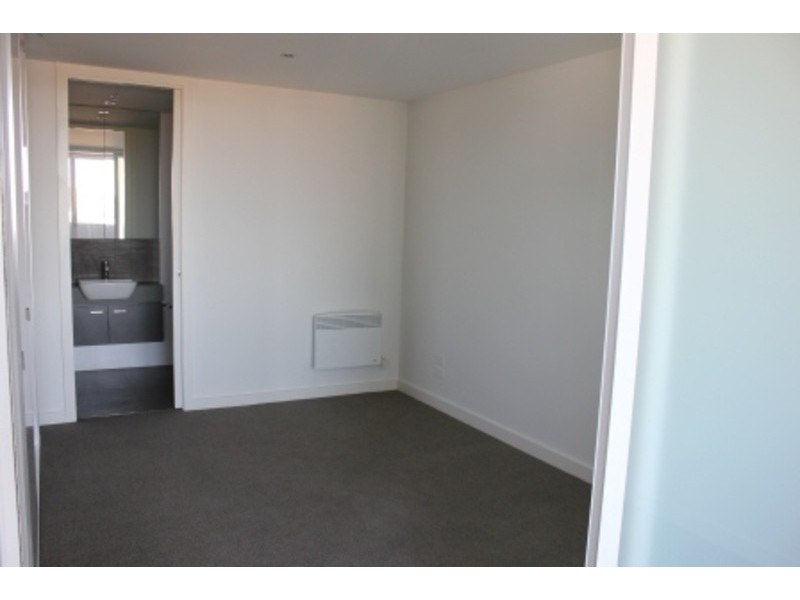 32/17 Eucalyptus Drive, Maidstone VIC 3012