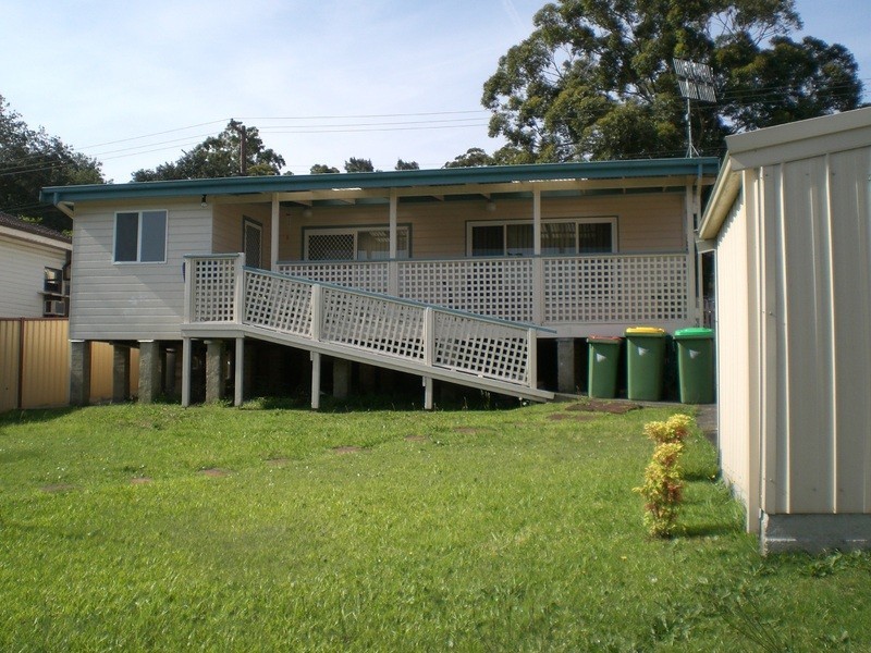 12 Jirramba Ave, Saratoga NSW 2251